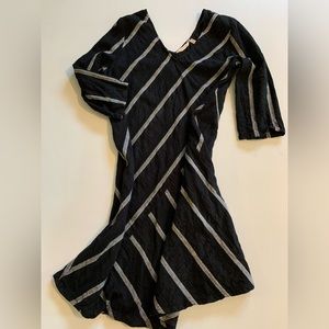 Soft Surroundings Dress (with slip) PETITE MEDIUM Black with Geometric pattern